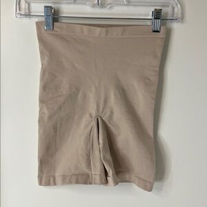 Barely There X-large shaper bottoms with 5" leg, nude color, nylon-spandex,